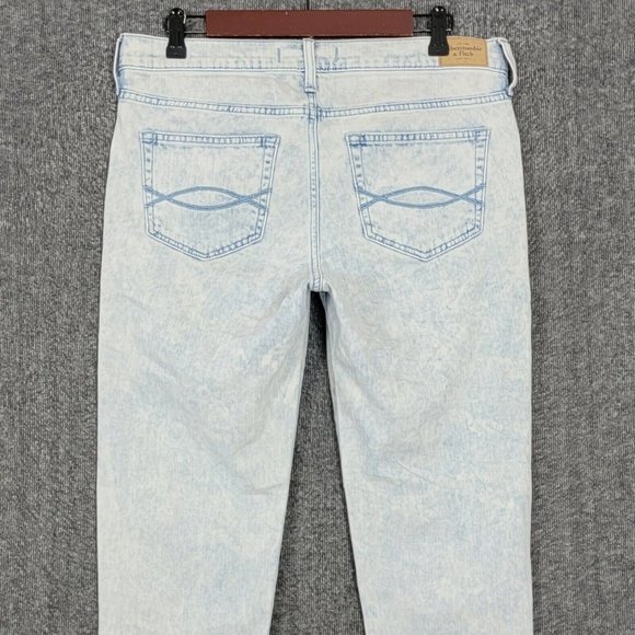 Abercrombie & Fitch Jeans Womens 32x26 Blue Tapered Ankle Zips Distressed Crop - Picture 9 of 13